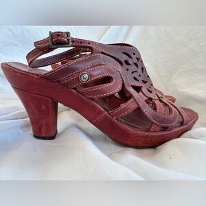 Cranberry Red Neosens 2.5” Leather Buckled Sandals w/ Cut-Out & Stitch Design.